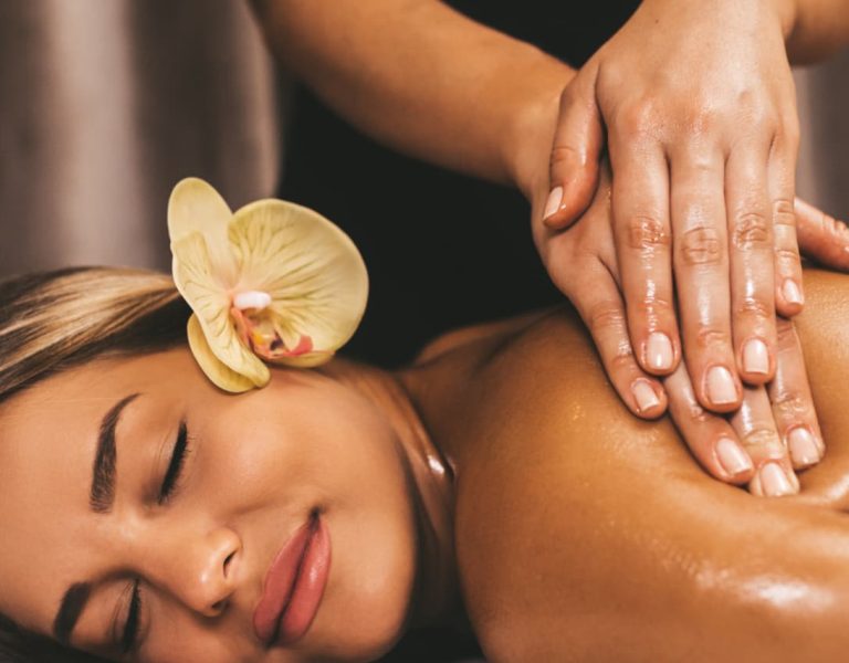 Masajes relajantes en verano en Kaizen Stetic